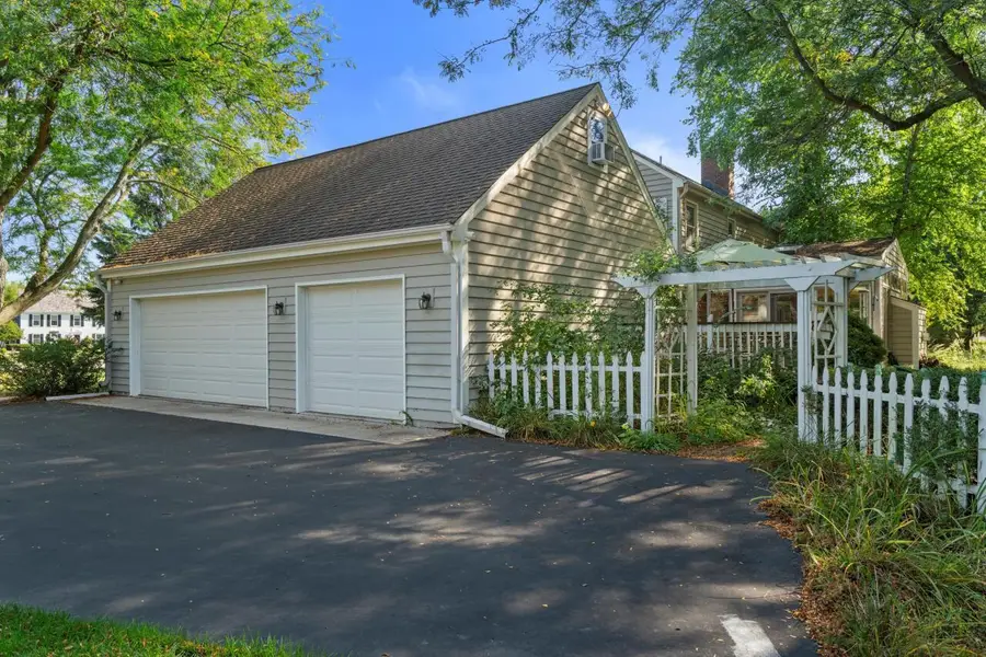 372 Birch ROAD, Delafield, WI 53018 - Image #3
