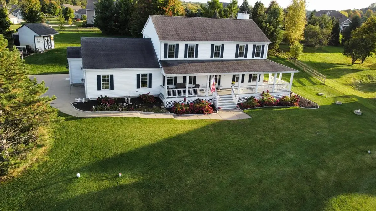 S38W22205 Arlo DRIVE, Waukesha, WI 53189 - Image #1