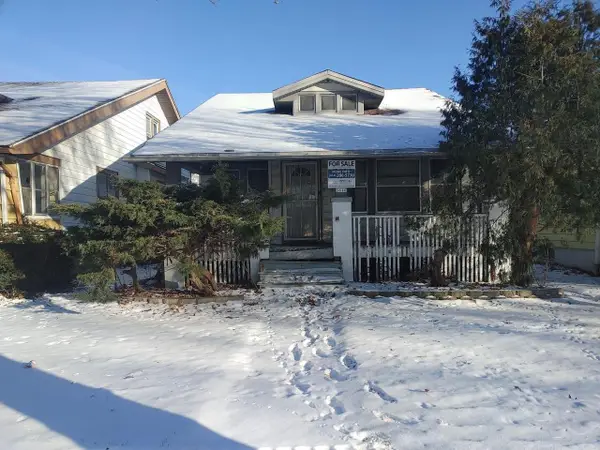 3616 N 16th STREET, Milwaukee, WI 53206