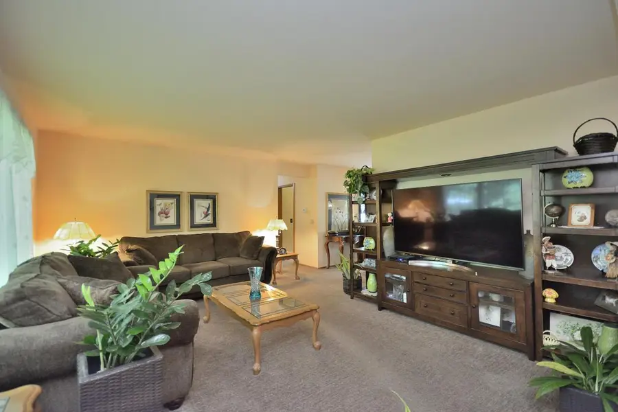 10201 Brookside DRIVE, Hales Corners, WI 53130 - #3