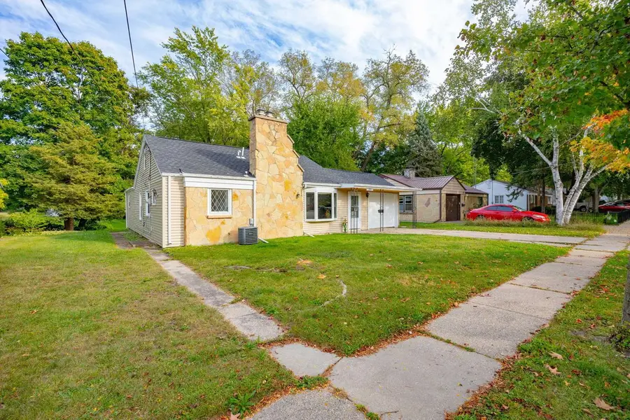 255 N Park STREET, Whitewater, WI 53190 - Image #3