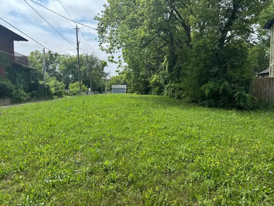 1521 W WRIGHT STREET, Milwaukee, WI 53206 - #2
