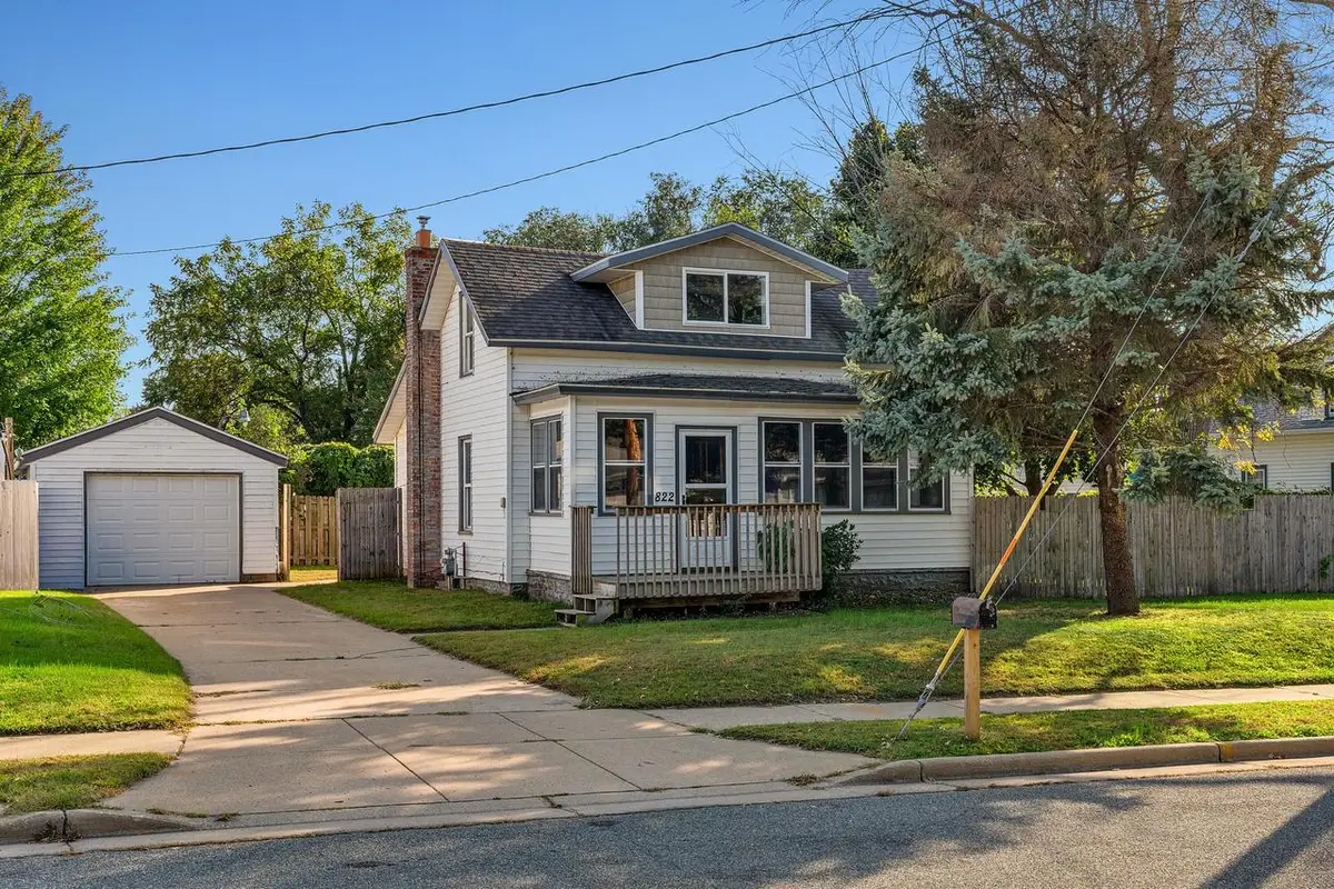 822 Monroe STREET, Onalaska, WI 54650 - Image #1