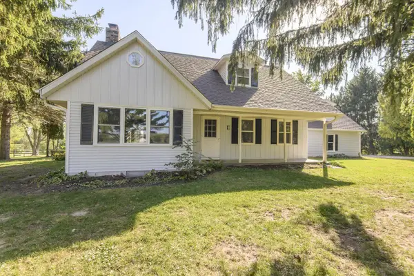 N79W33915 Petersen ROAD, Oconomowoc, WI 53066