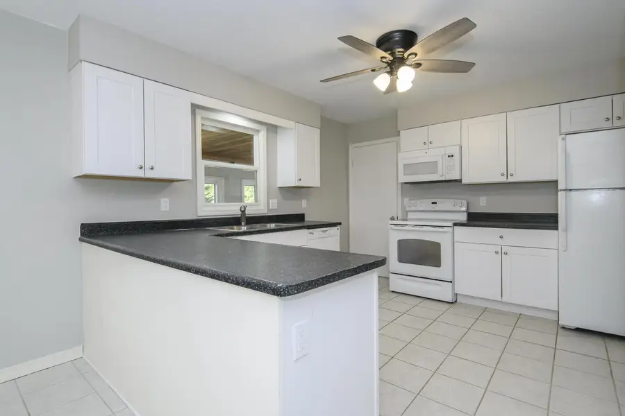 N79W33915 Petersen ROAD, Oconomowoc, WI 53066 - Image #3