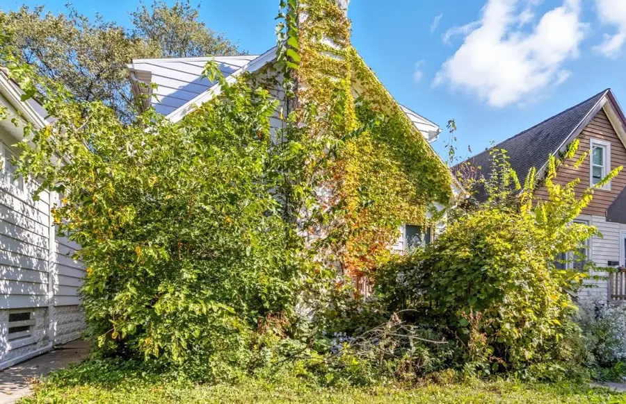 4644 N 38th STREET, Milwaukee, WI 53209 - #3