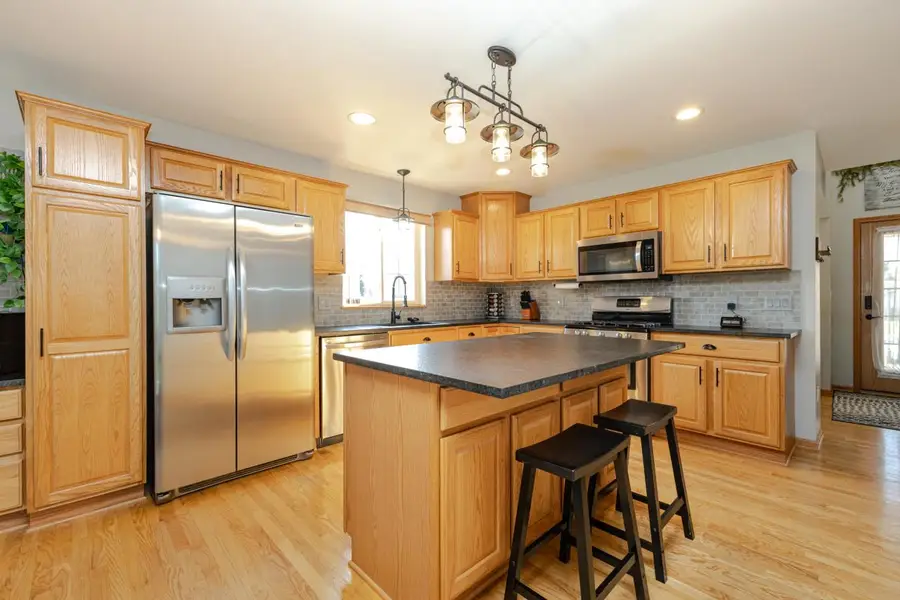 3823 Valley Creek DRIVE, Waukesha, WI 53189 - Image #2