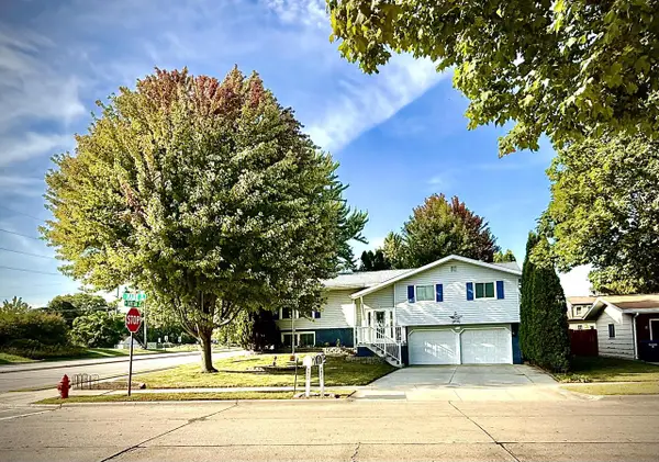 2471 E Mark DRIVE, Sheboygan, WI 53083