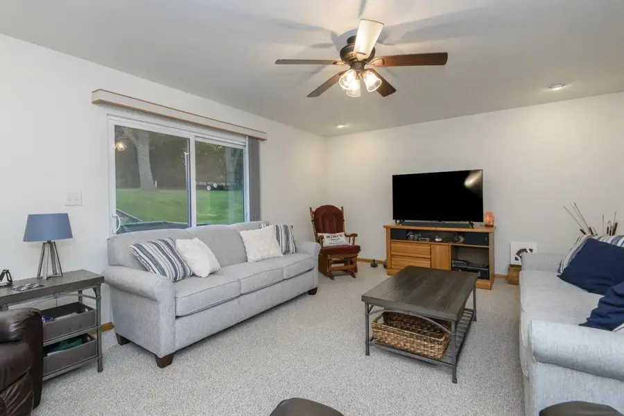 S75W32101 Paul LANE, Mukwonago, WI 53149 - Image #3