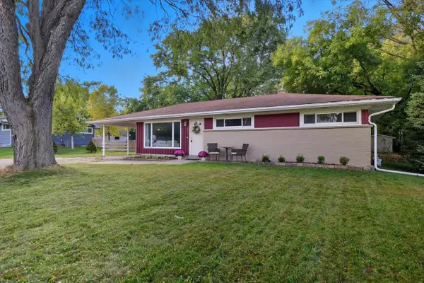 2925 N 124th STREET, Brookfield, WI 53005