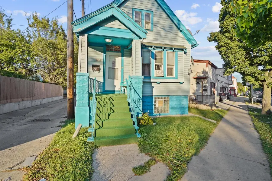 2116 W Burnham STREET, Milwaukee, WI 53204 - Image #3