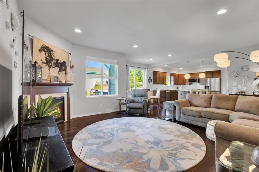 N62W21656 Augusta PARKWAY, Menomonee Falls, WI 53051 - Image #3