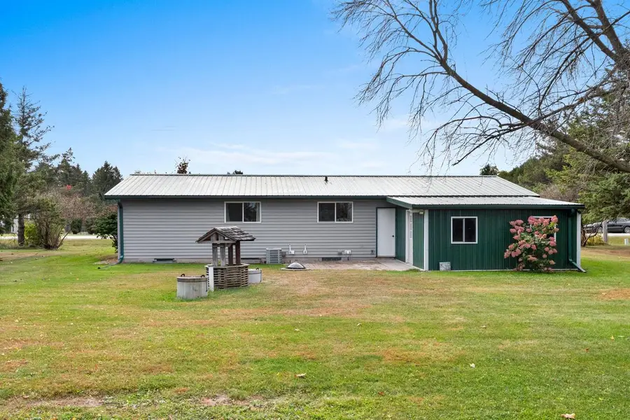 1904 Crystal Springs ROAD, Two Rivers, WI 54241 - Image #3