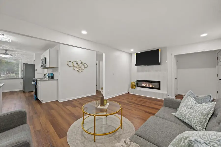 8630 W Silver Spring DRIVE, Milwaukee, WI 53225 - Image #3