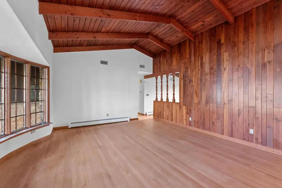 N55W15827 Lavender Lilac LANE, Menomonee Falls, WI 53051 - Image #2