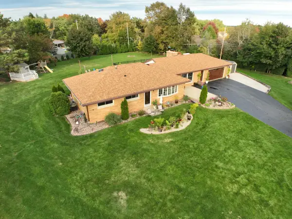 W164N4951 Lilac COURT, Menomonee Falls, WI 53051