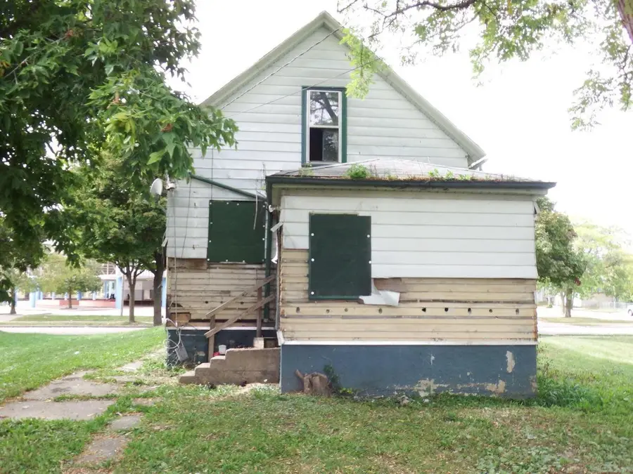 2364 N 21st STREET, Milwaukee, WI 53206 - #3