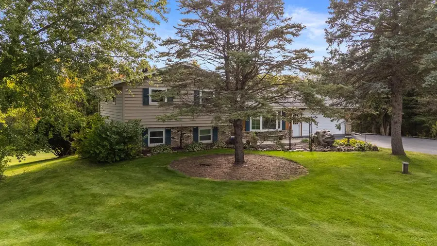 3657 Pleasant Valley ROAD, West Bend, WI 53095 - Image #2