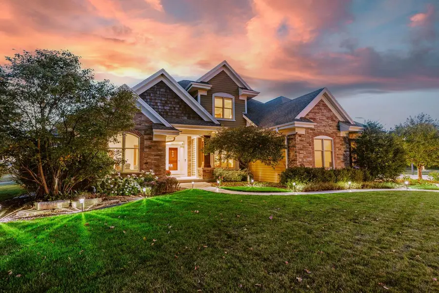 1005 E Oak COURT, Oak Creek, WI 53154 - Image #2