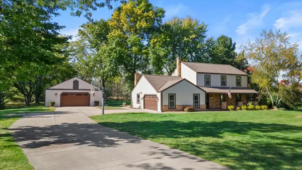 W288N7703 Appaloosa LANE, Hartland, WI 53029