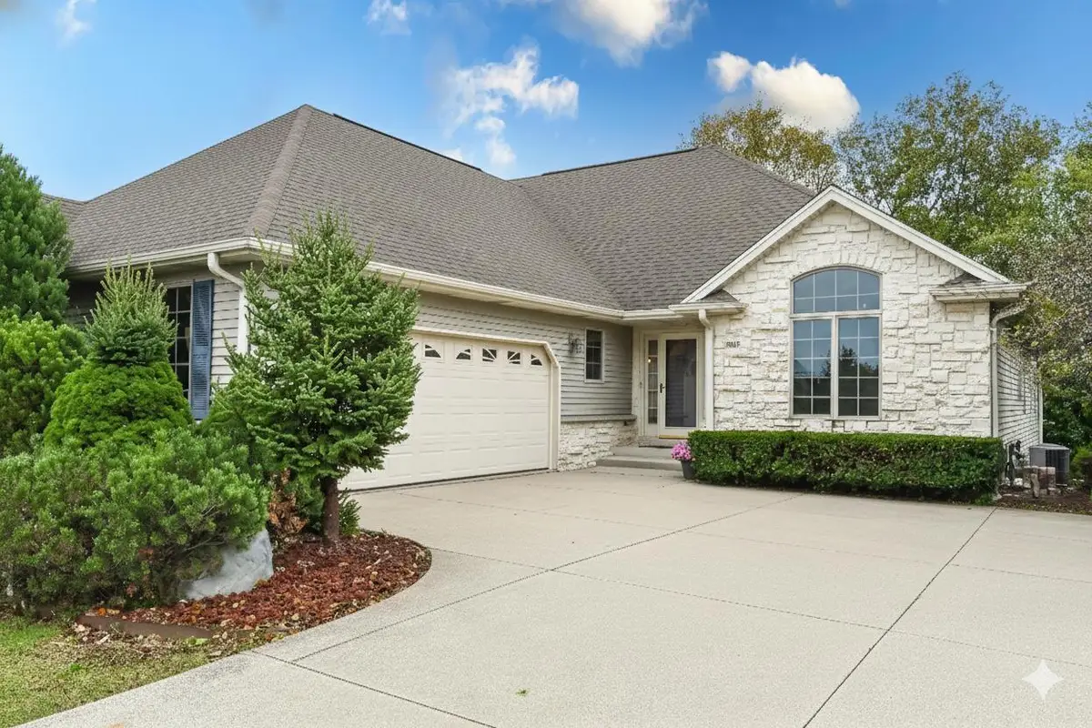16607 W Sumerland COURT, New Berlin, WI 53151 - Image #1