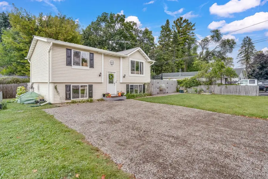 11510 270th AVENUE, Trevor, WI 53179 - Image #2