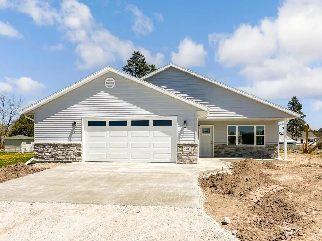 2303 S 19th STREET, Manitowoc, WI 54220 - Image #1