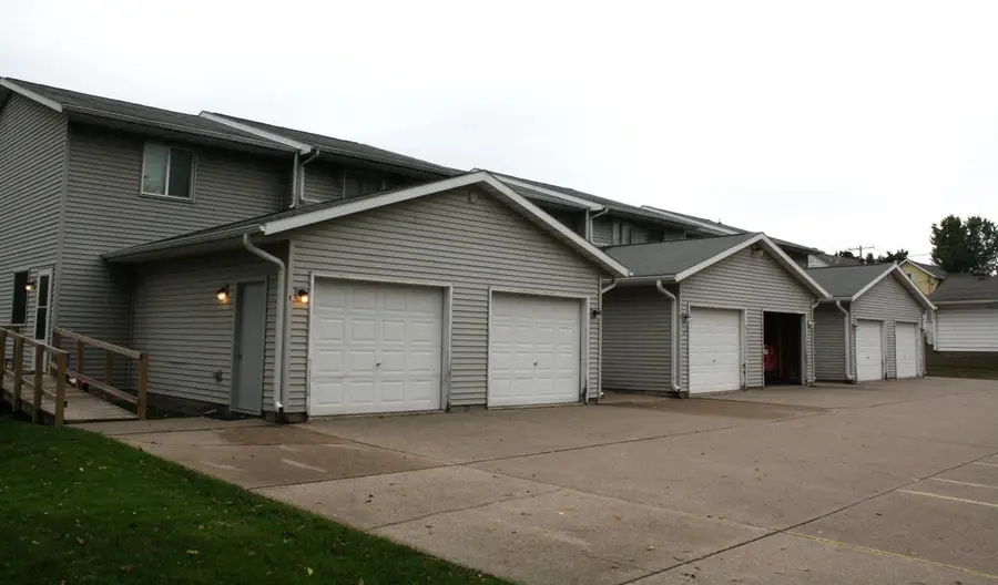 426 4th AVENUE N, Onalaska, WI 54650 - Image #3