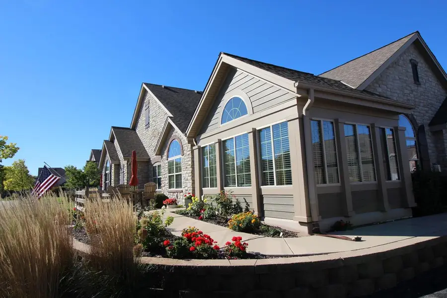 W250N5015 William DRIVE, Pewaukee, WI 53072 - Image #2