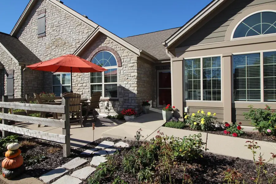 W250N5015 William DRIVE, Pewaukee, WI 53072 - Image #3