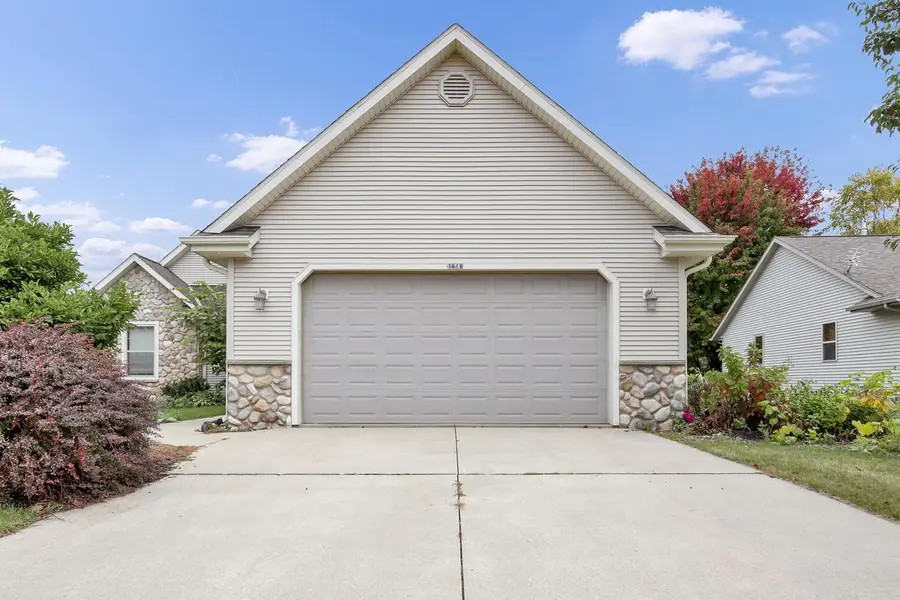 1416 Lee AVENUE, West Bend, WI 53090 - Image #3