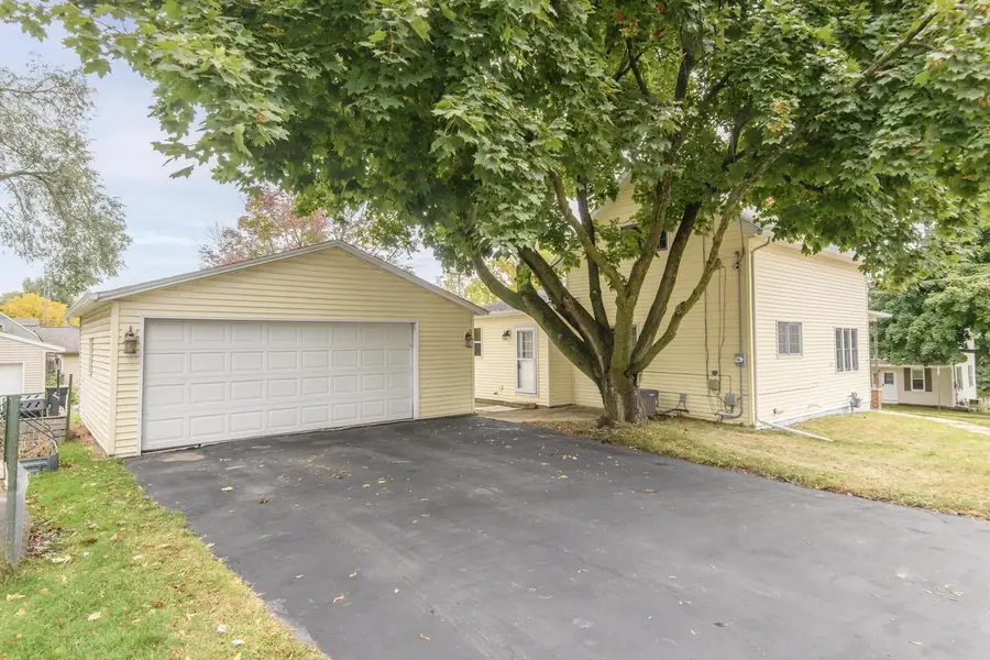 116 Rosendale STREET, Beaver Dam, WI 53916 - Image #2