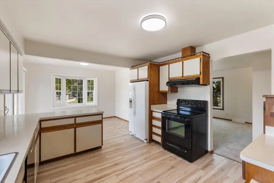 600 Deer Pass ROAD, Saukville, WI 53080 - Image #2