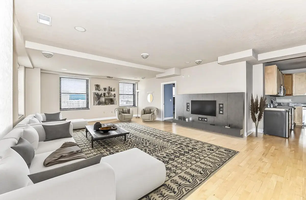 606 W Wisconsin AVENUE #1702, Milwaukee, WI 53203 - Image #1