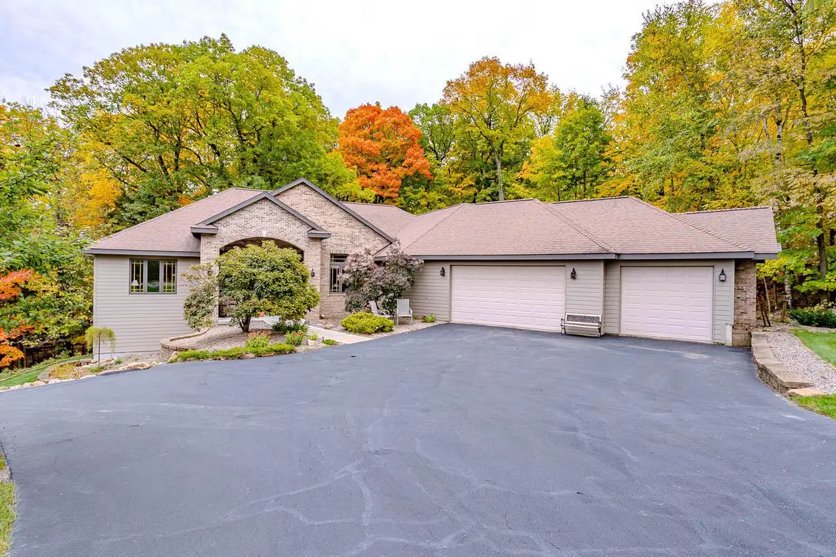 226936 Boulder Ridge CIRCLE, Wausau, WI 54401 - Image #1
