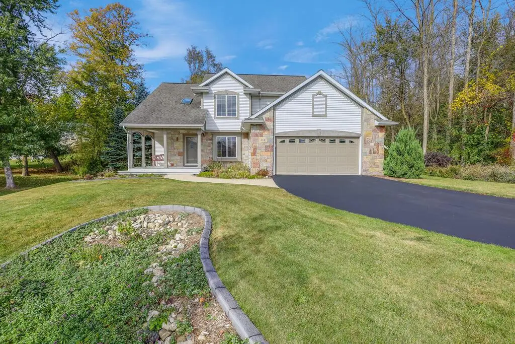 314 Micarl COURT, Manitowoc, WI 54220 - Image #1