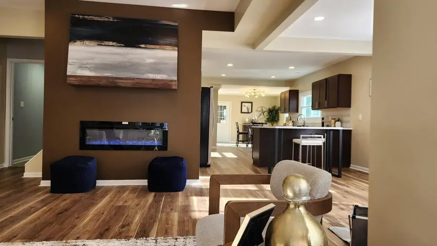 404 Sumner STREET, Genoa City, WI 53128 - Image #2