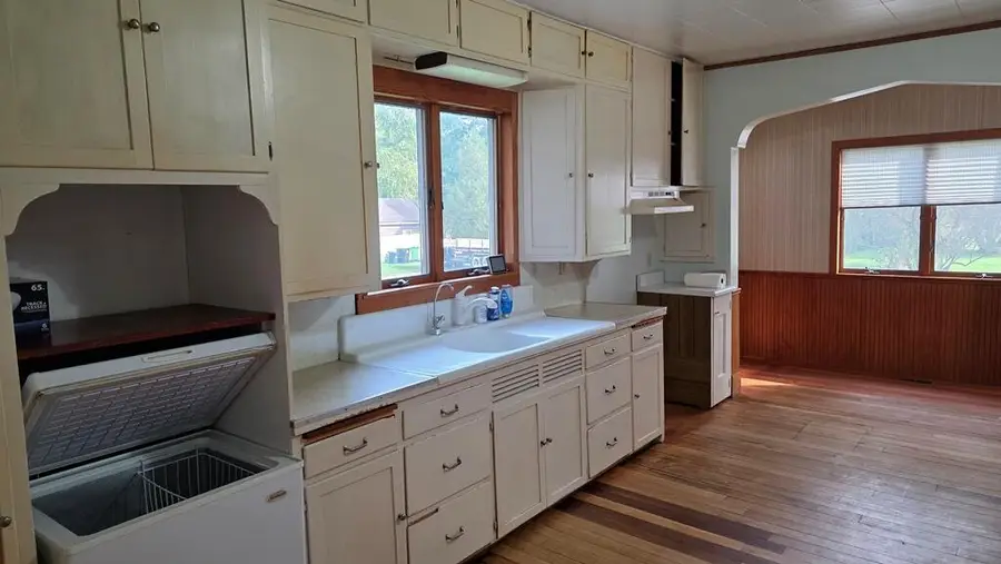 775 Westview STREET, Cleveland, WI 53015 - Image #2