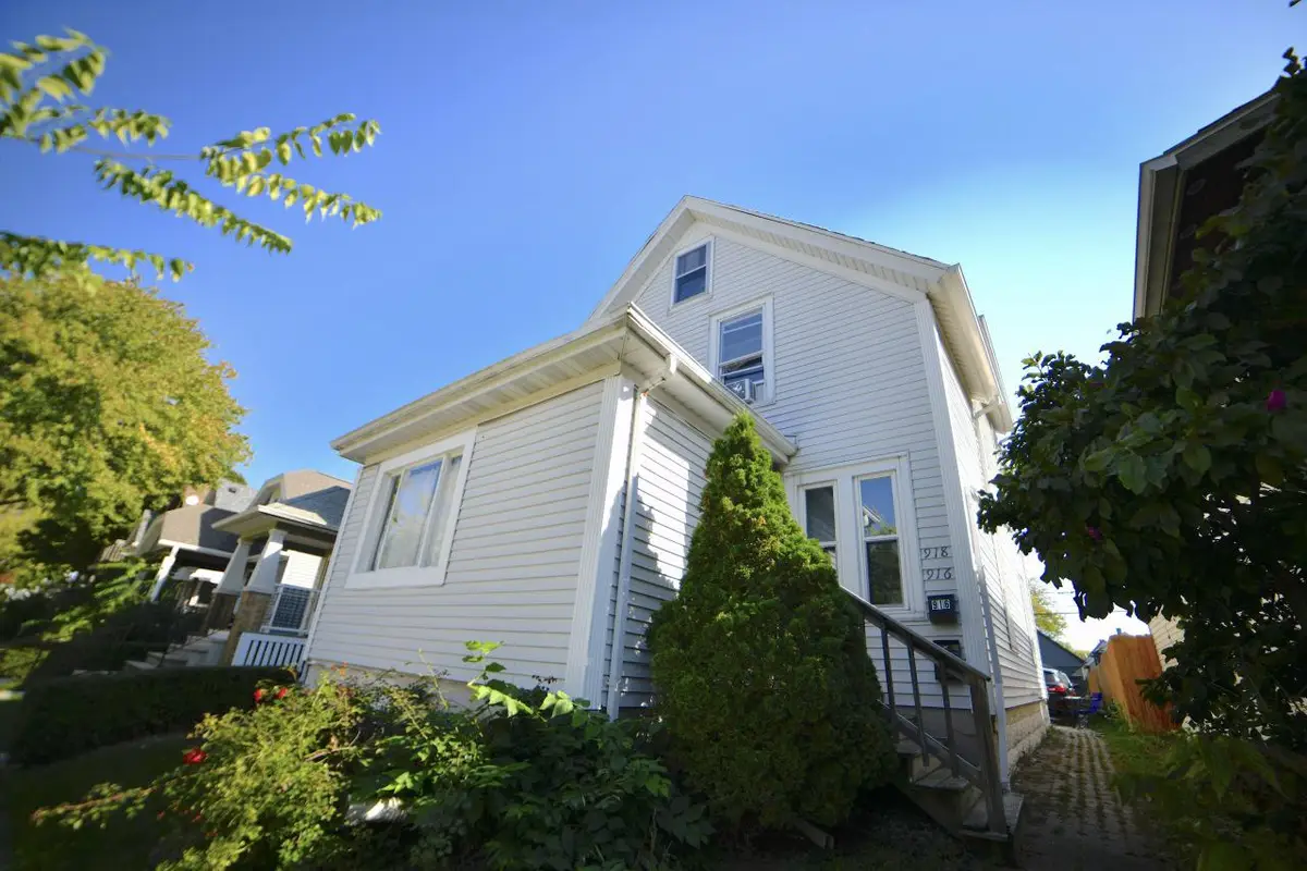 916 S 75th STREET, West Allis, WI 53214 - #1