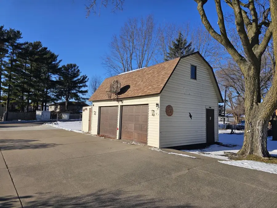 2924 South AVENUE, La Crosse, WI 54601 - #2