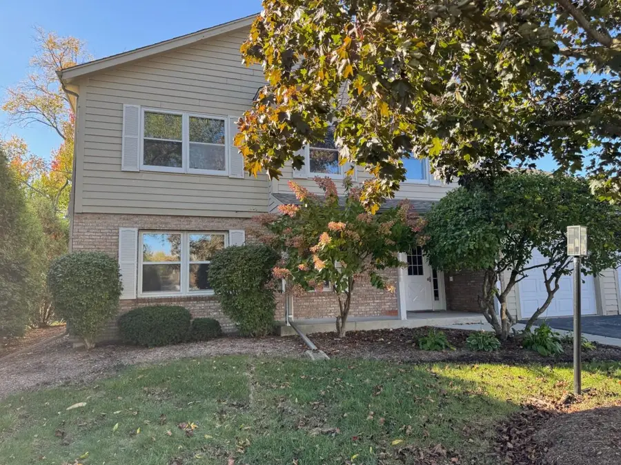 939 Crestwood DRIVE #1D, Burlington, WI 53105 - Image #2