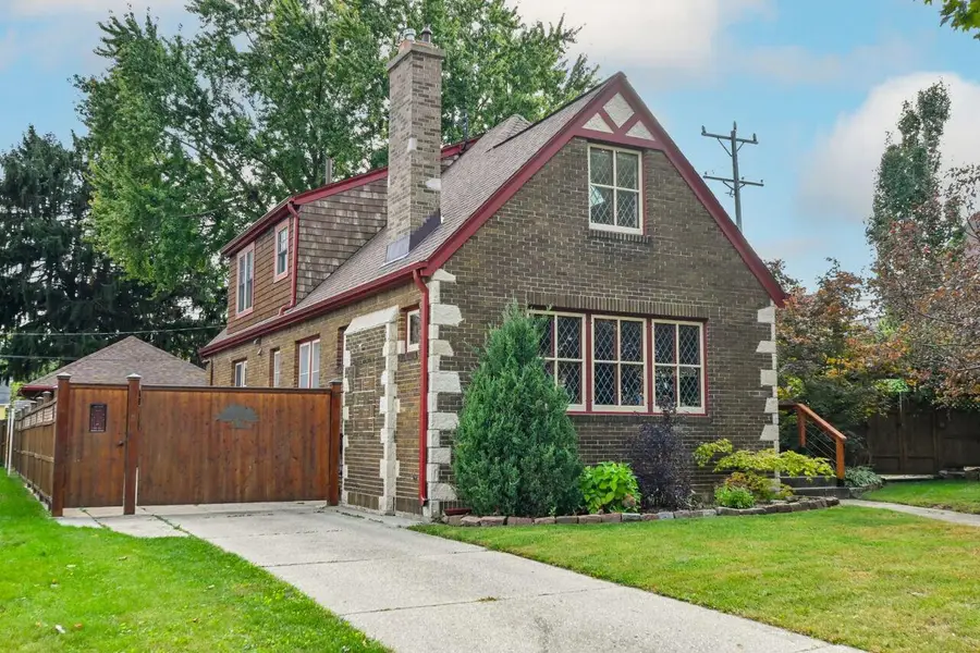 5211 W Wisconsin AVENUE #5217, Milwaukee, WI 53208 - Image #3