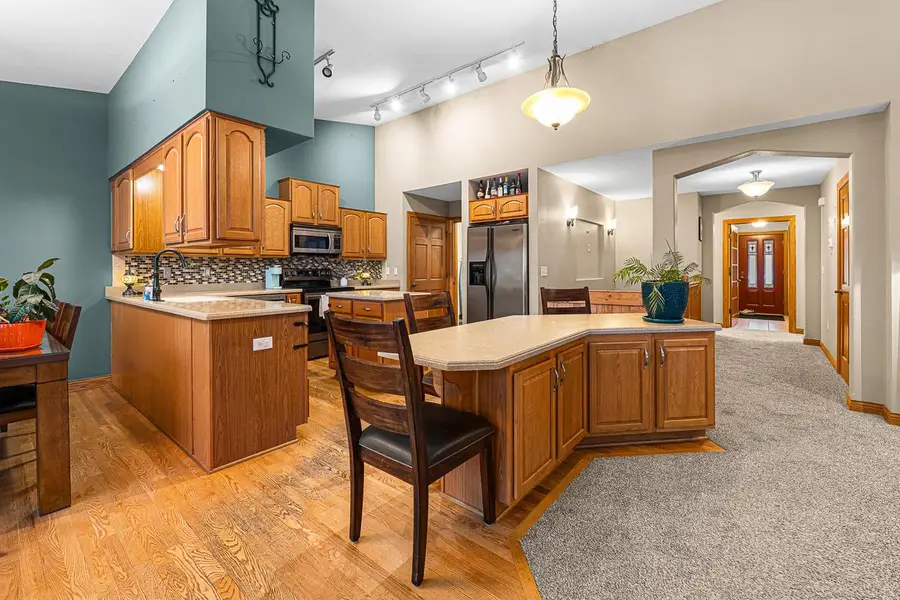 W144N10968 Fond du Lac AVENUE, Germantown, WI 53022 - #2