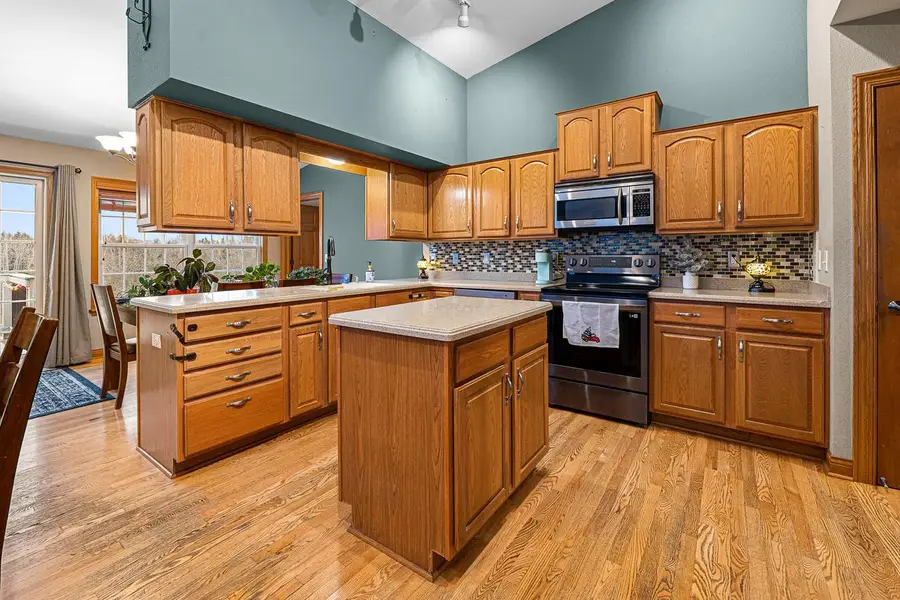 W144N10968 Fond du Lac AVENUE, Germantown, WI 53022 - #3