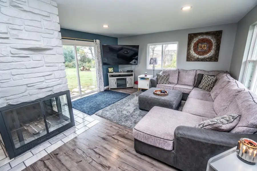 W215N5363 Ada COURT, Menomonee Falls, WI 53051 - #2