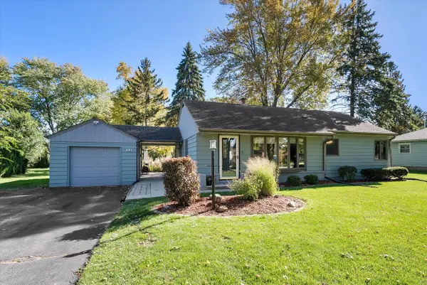 5210 S Froemming DRIVE, Hales Corners, WI 53130