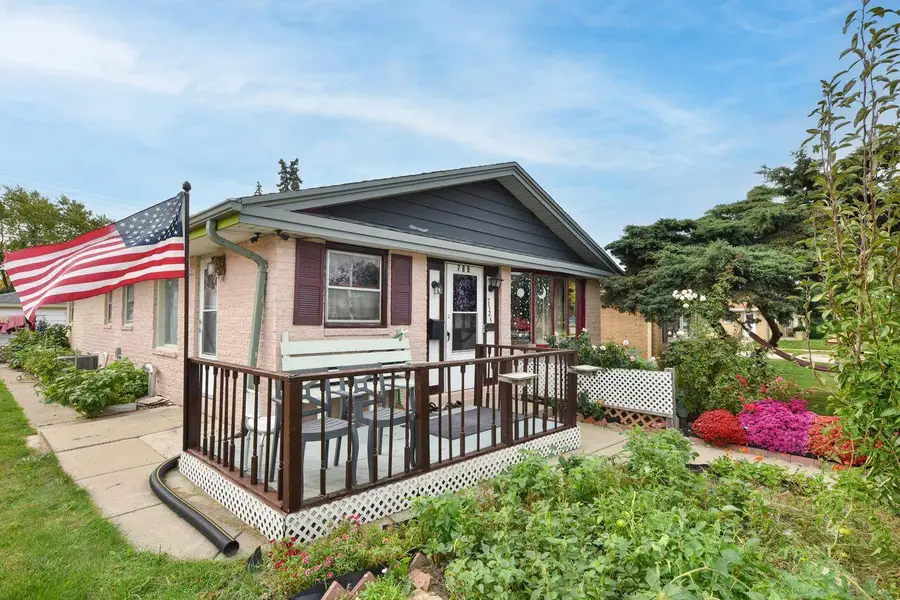 2325 W Layton AVENUE, Milwaukee, WI 53221 - Image #2