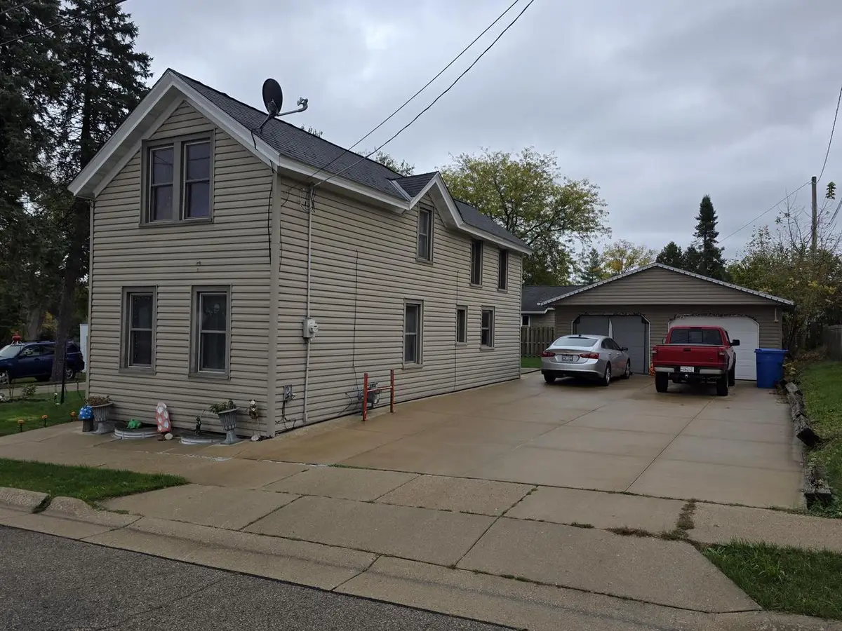 915 Cleveland STREET, Watertown, WI 53098 - Image #1