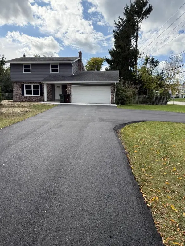 439 W Mall ROAD, Glendale, WI 53217