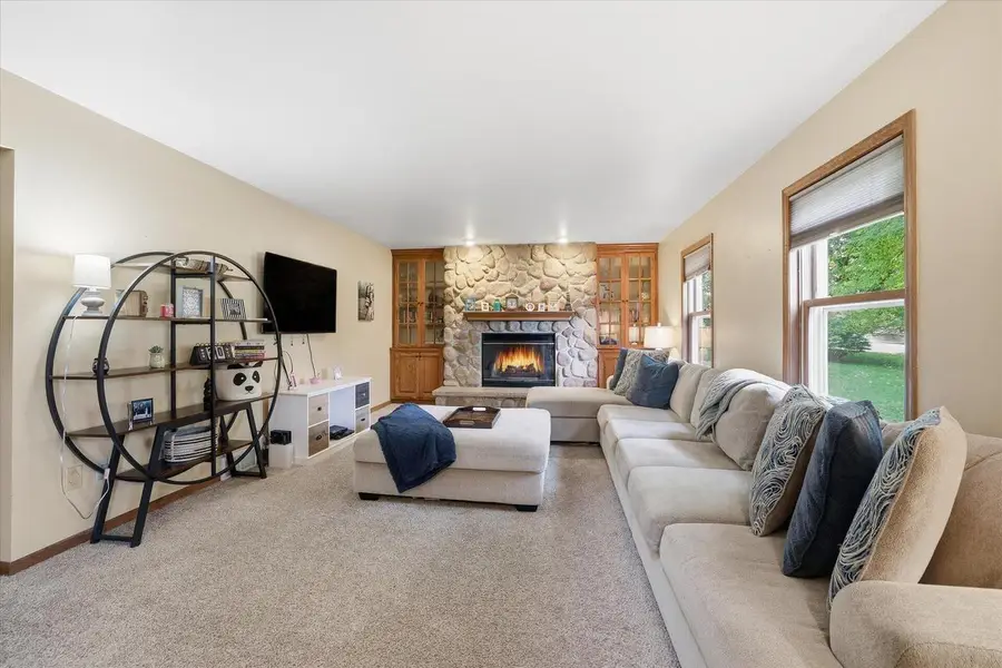 955 S Calhoun ROAD, Brookfield, WI 53005 - Image #2